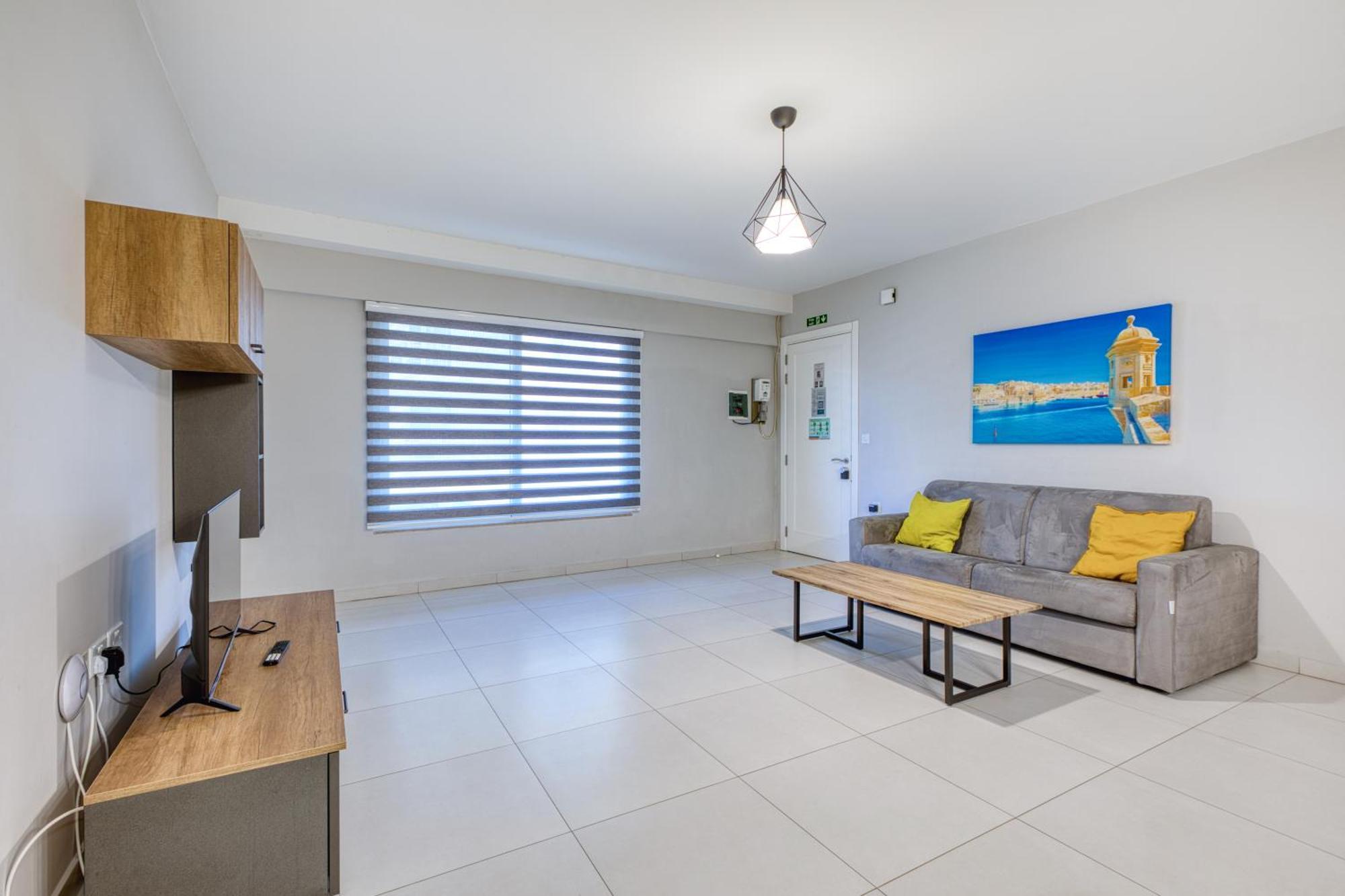 Unique Two Bedroom Apt With Huge Outdoor Area And Close To Entertainment Is-Swieqi ภายนอก รูปภาพ